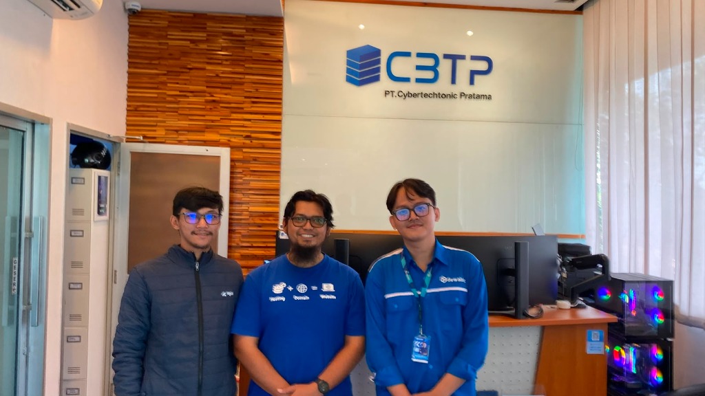 Kunjungan Client & Peninjauan Layanan